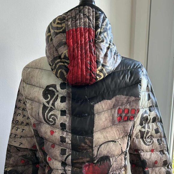 NWOT Dolcezza Simply Art Multicolor Puffer Coat with Hood & Zip Pockets – US S - Picture 5 of 11